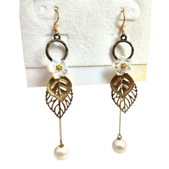 Jardin Jewelry Flower & Leaf Drop Earrings With Pearl Accents - Picture 2 of 6